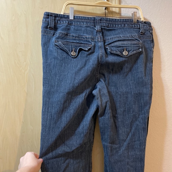 Women size 22 - 5 Venezia Boho Wide Leg Hippie Jeans- back pockets with button - Picture 4 of 5